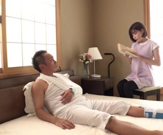 Cô điều dưỡng thèm cặc