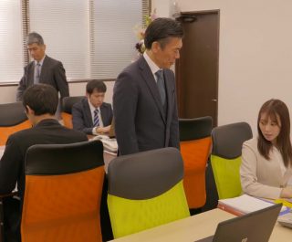 Bị lão sếp già dâm tặc hãm hiếp